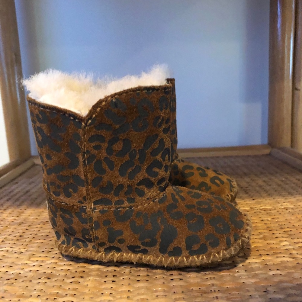 Baby UGG boots leopard